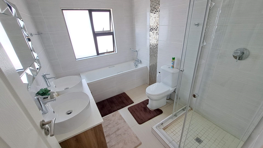 3 Bedroom Property for Sale in Wild Olive Estate Free State